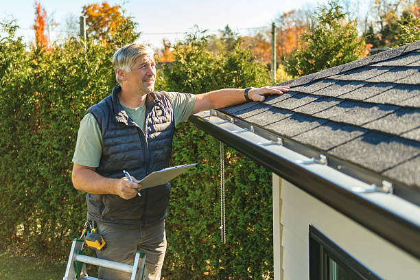 Professional Roofing technician working in Lyons, NE